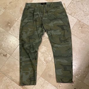 10 DEEP CAMO PANTS
